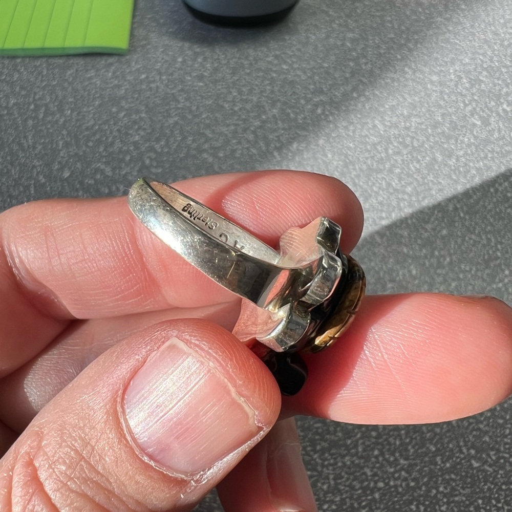 Wood turtle ring with sterling silver band, roughly size 7 3/4 - Picture 8 of 13